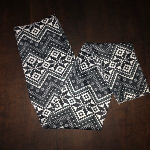 Black and white leggings